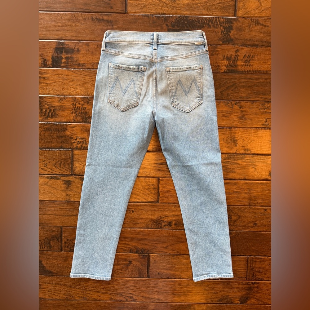 MOTHER Light Wash Jeans “The Scrapper Ankle” - Picture 2 of 4